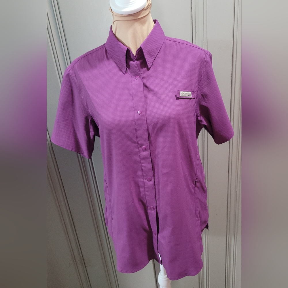 Columbia PFG Women's Purple Short Sleeve Shirt With Pockets Size M‎edium